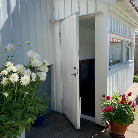 Accommodation For 2 In The Center City Of Lysekil Eksteriør billede