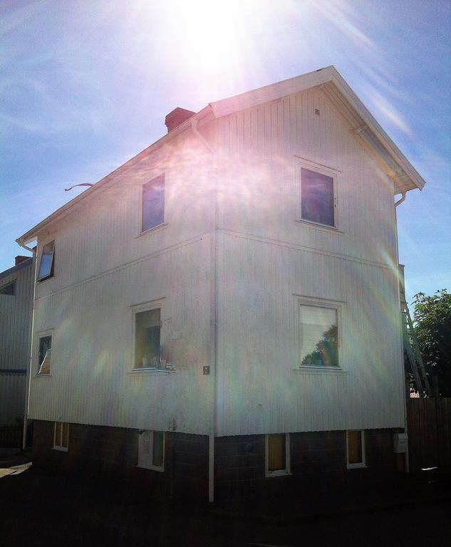 Accommodation For 2 In The Center City Of Lysekil Eksteriør billede