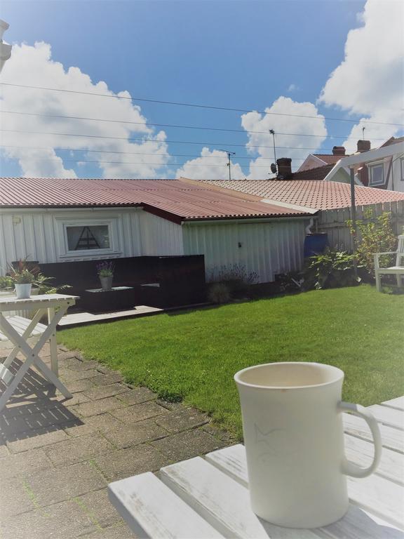 Accommodation For 2 In The Center City Of Lysekil Eksteriør billede
